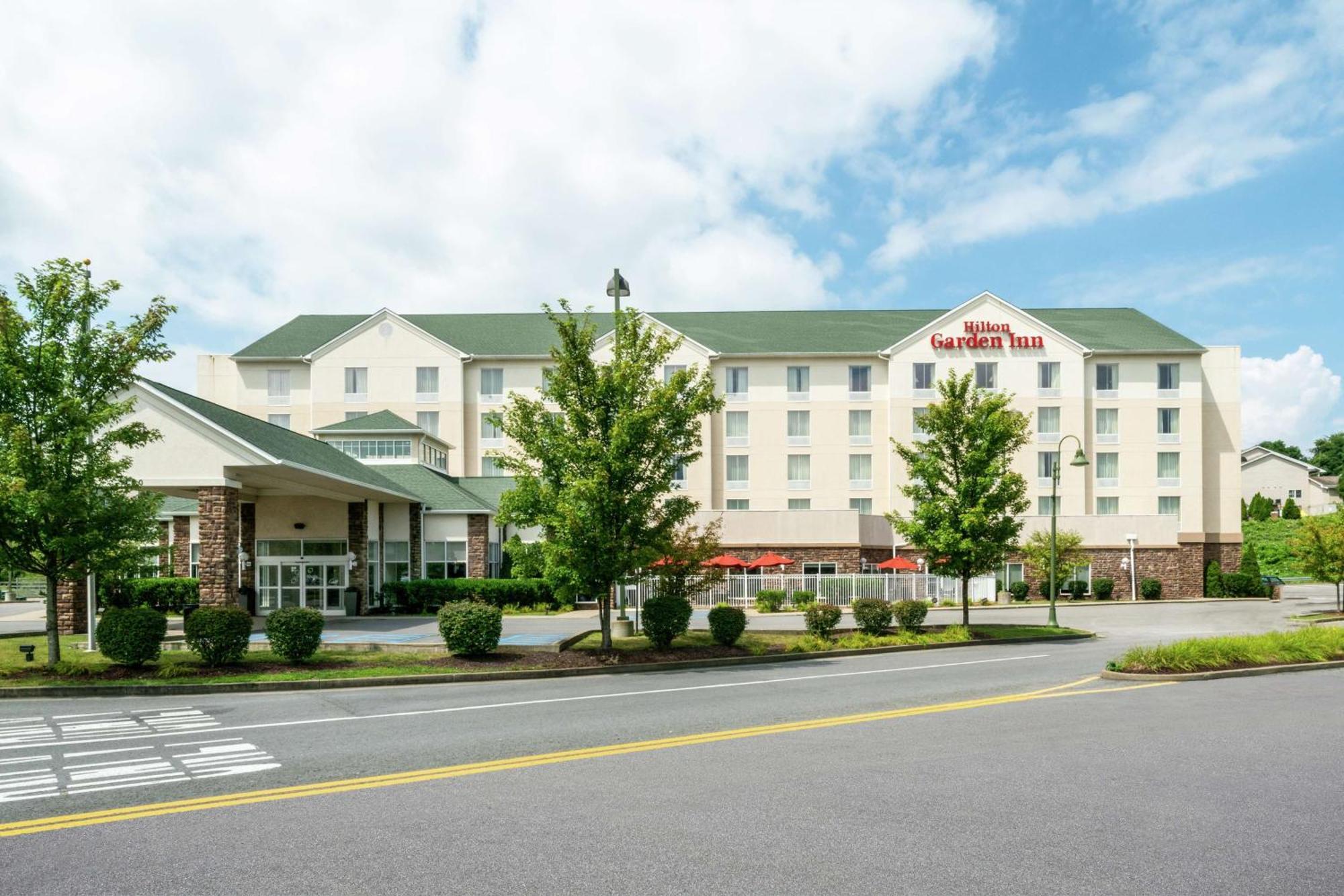 Hilton Garden Inn Morgantown Ngoại thất bức ảnh