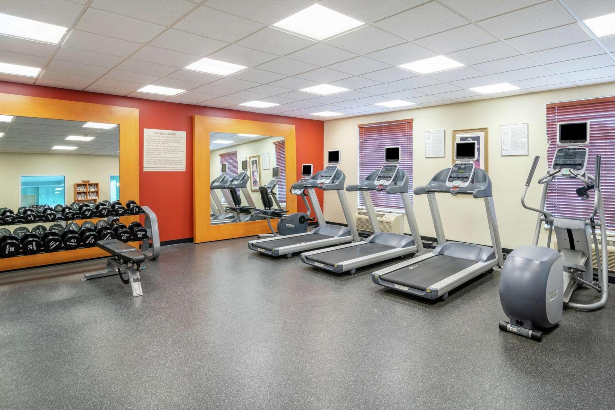 Hilton Garden Inn Morgantown Ngoại thất bức ảnh